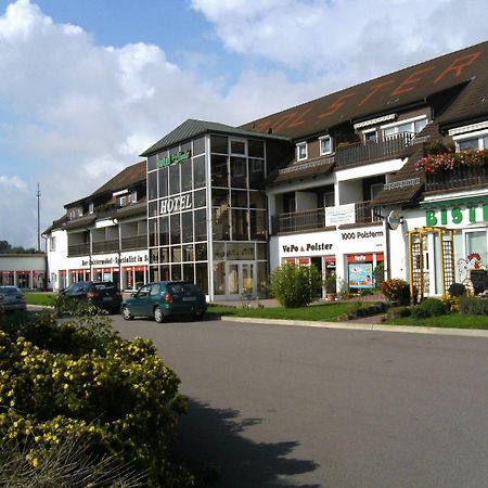 Zur Linde Hotel Ostrau  ภายนอก รูปภาพ
