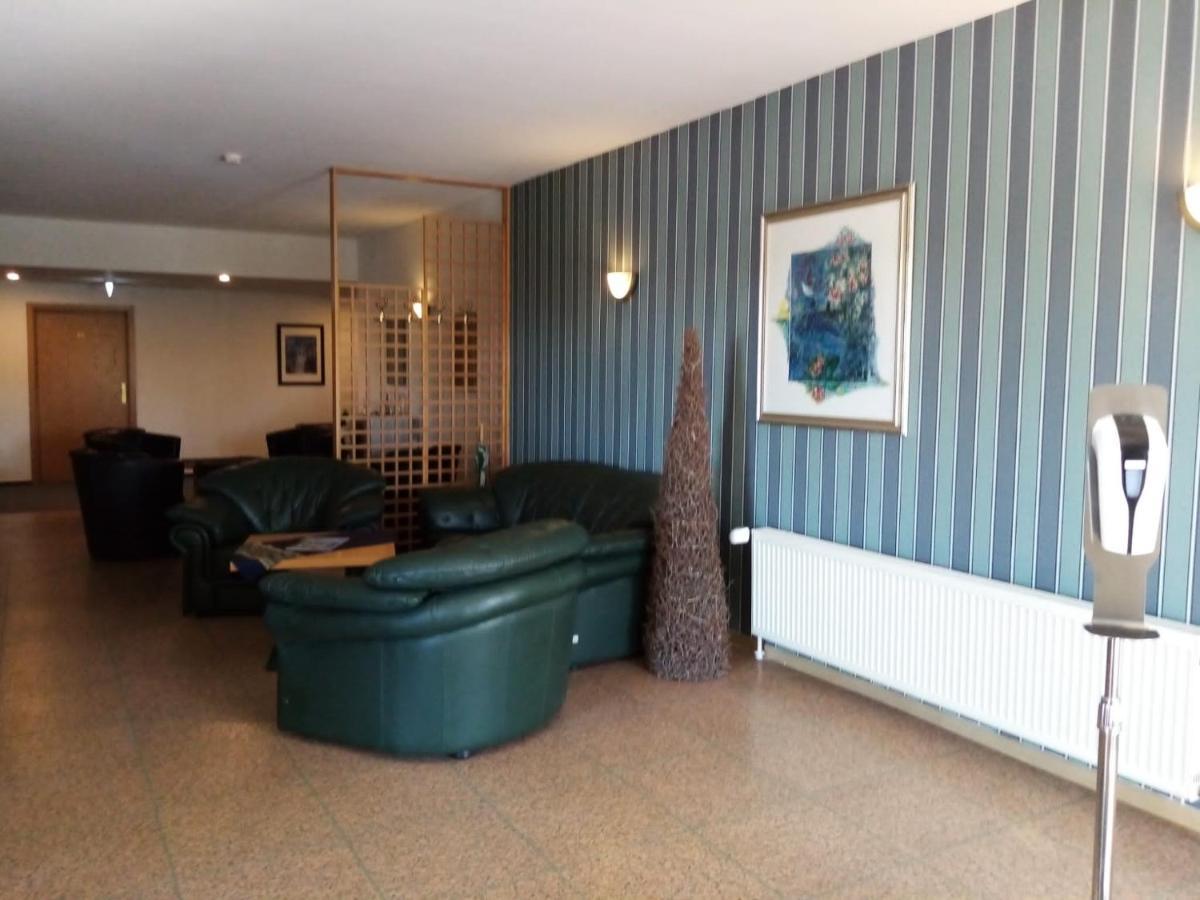Zur Linde Hotel Ostrau  ภายนอก รูปภาพ